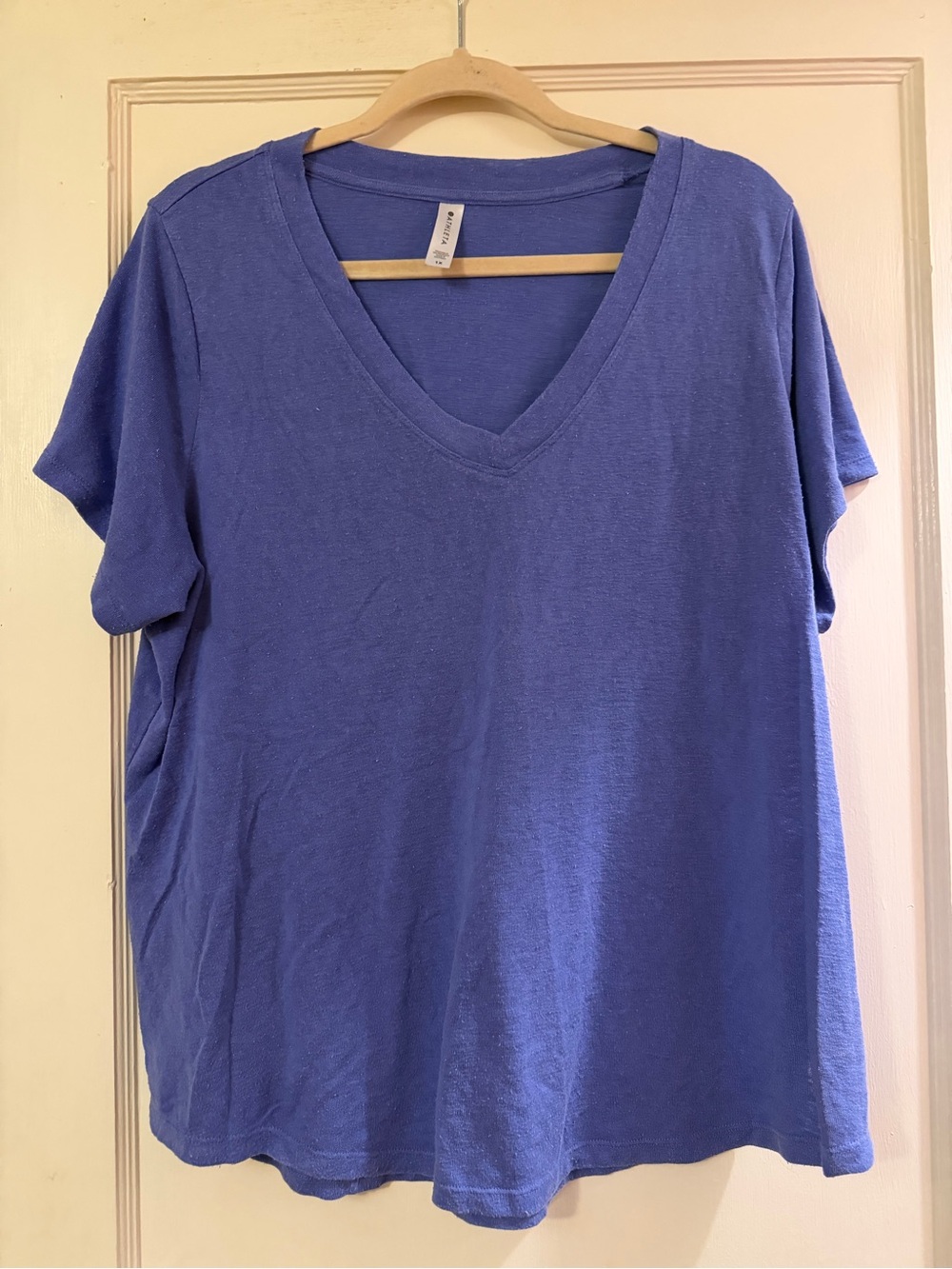 Athleta V-Neck Short Sleeve Tee